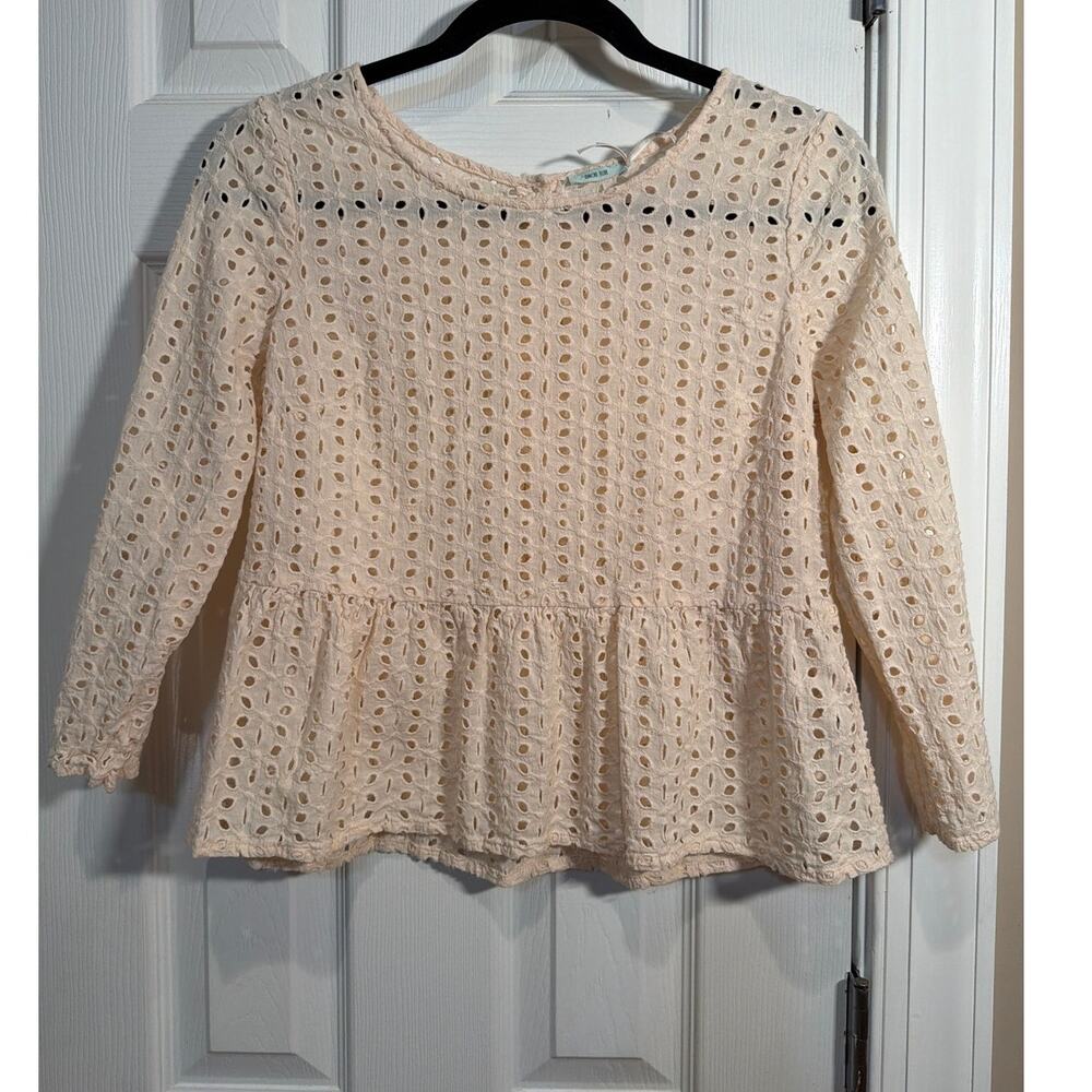 Kimchi Blue Eyelet Peplum Top Cream Blush Long Sleeve Button Back Size M